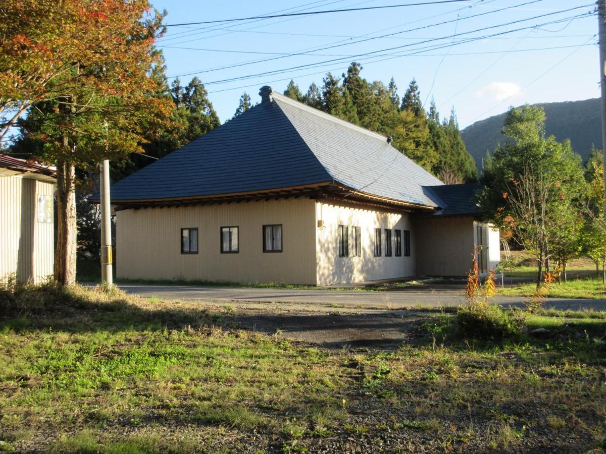 民泊くま - 絵画と音楽の宿 Inawashiro Exterior foto